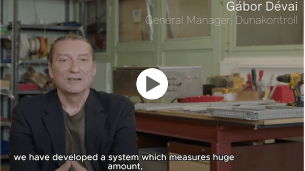 Gábor Dévai, general manager for Dunakontroll, using lidar technology for volume measurement for truck loads